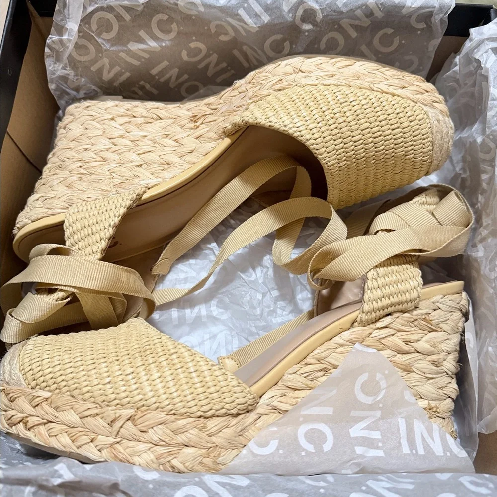 🌼💚NIB INC International Concepts Women's Beige Espadrille Wedges